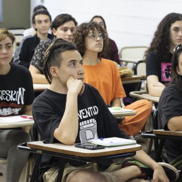 Estudiantes en Puan.