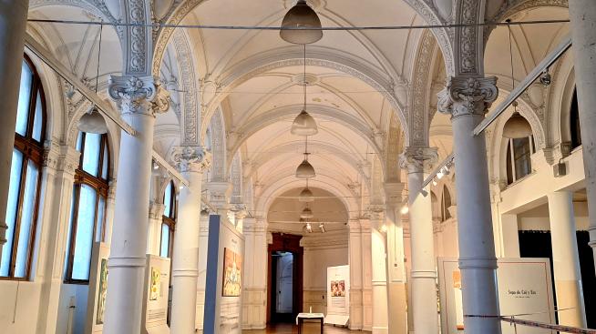 Salón de las Columnas del Centro Cultural "Paco Urondo".