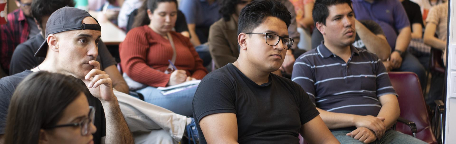 Estudiantes en sede Puan. 