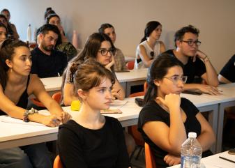 Estudiantes en sede Puan. 